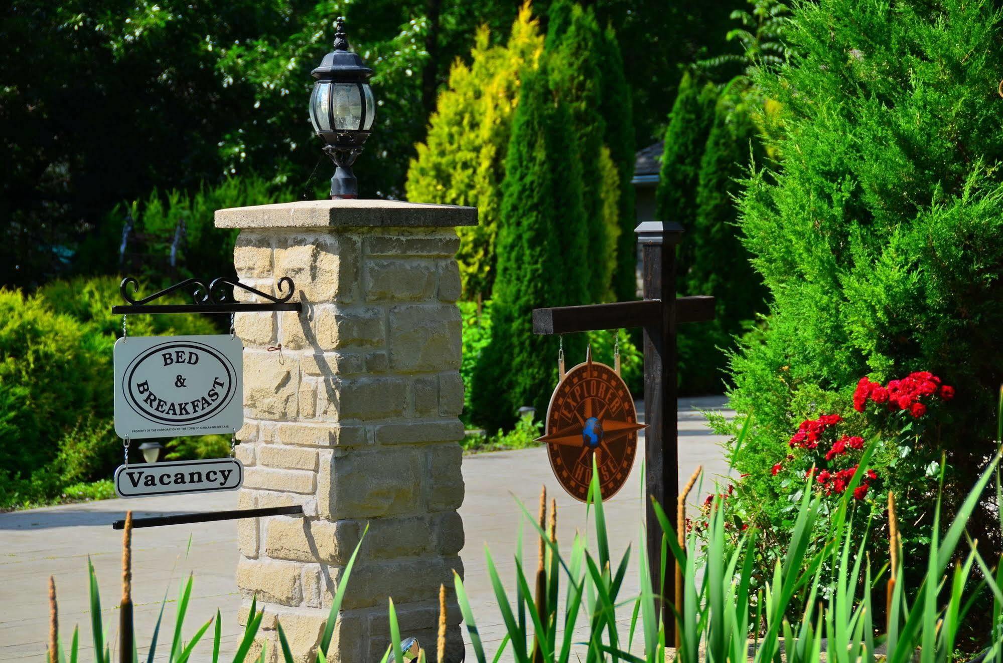 Explorer House Bed & Breakfast Niagara-on-the-Lake Exterior photo